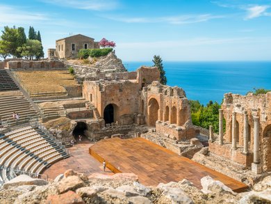 Dance on the Mediterranean Volcanoes