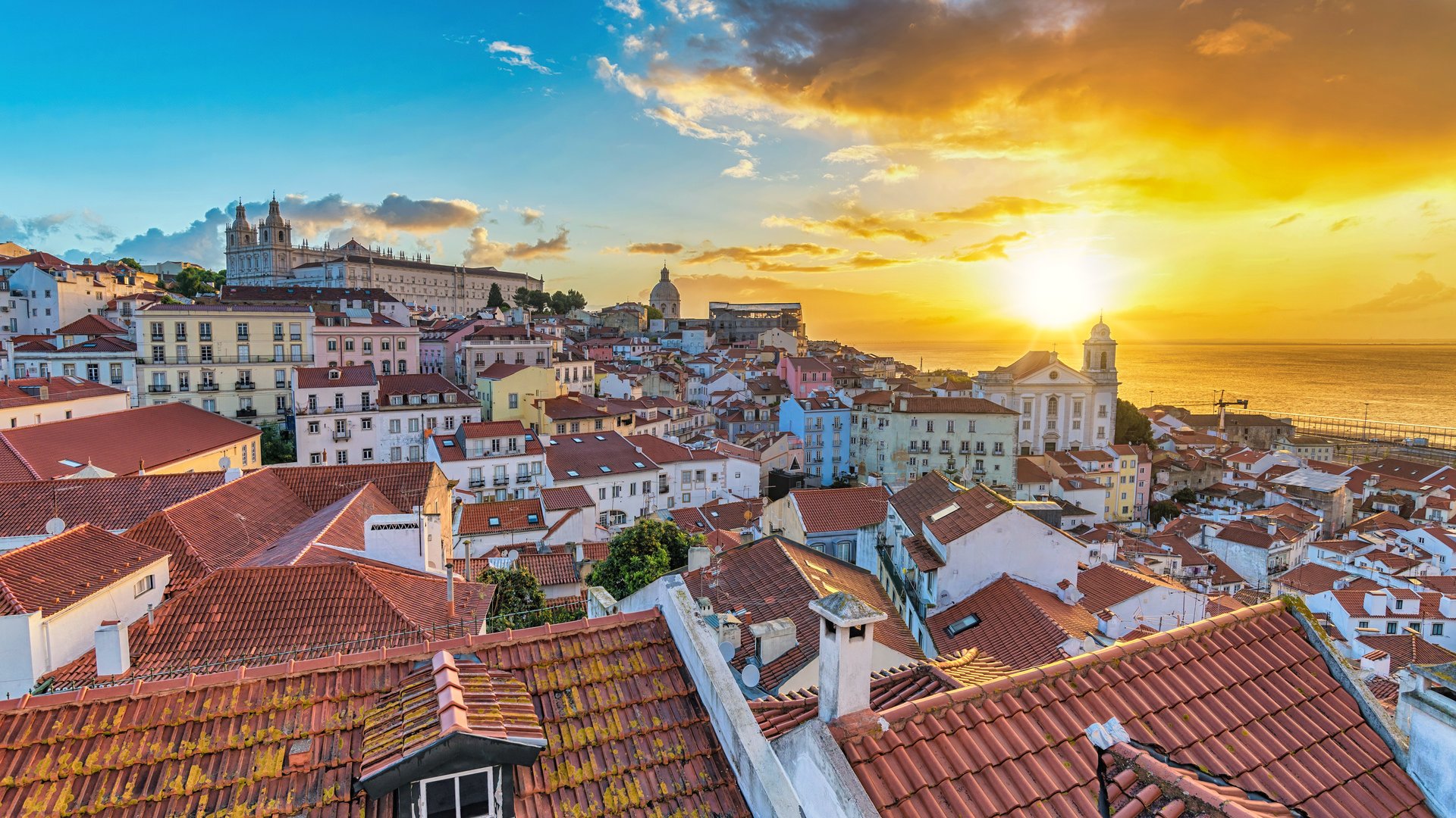 Budget-Friendly Lisbon City Break for Groups