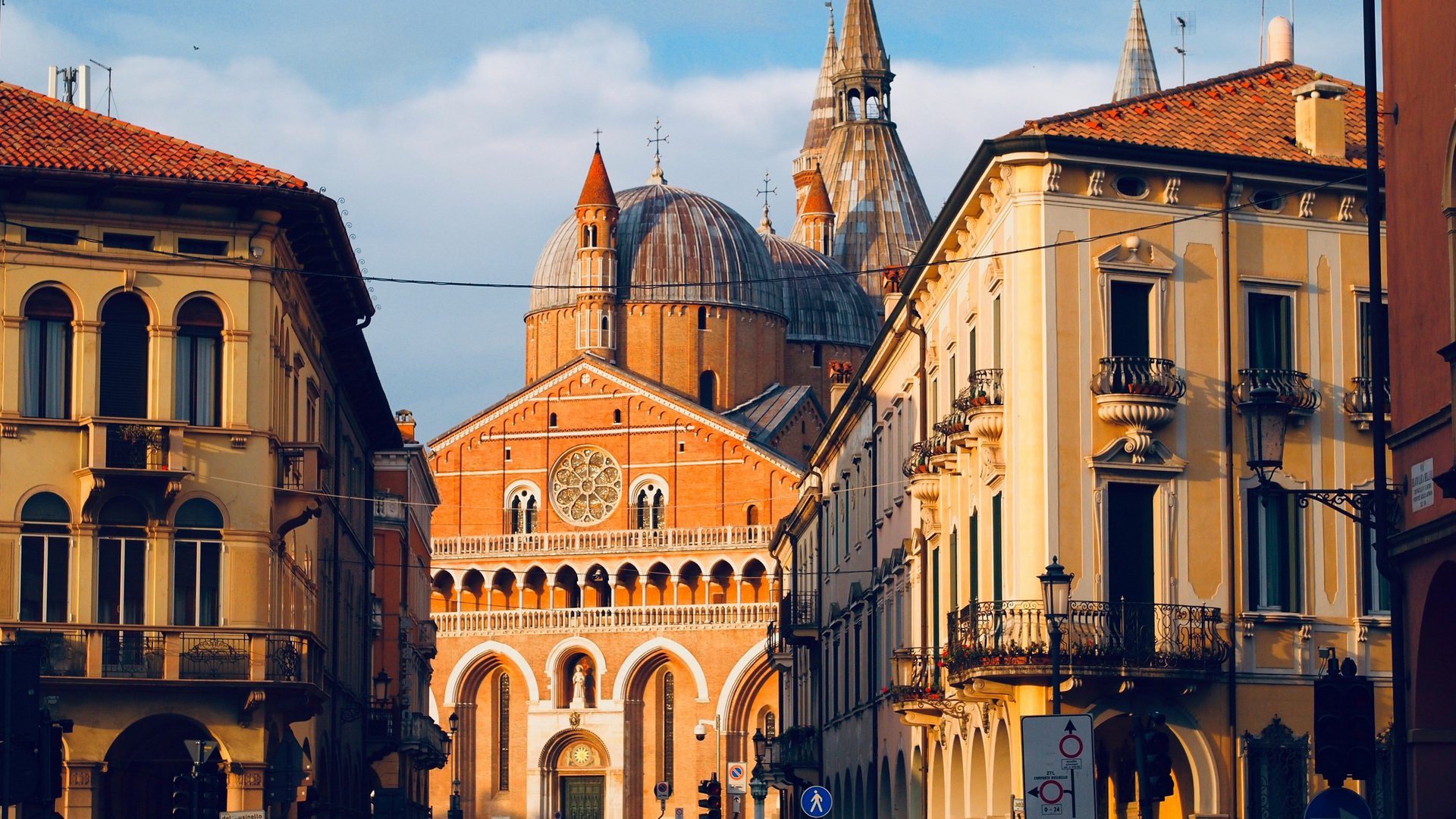 Veneto Friuli Tours - Explore Venice, Prosecco Hills & More Veneto Friuli Tours - Explore Venice, Prosecco Hills & More