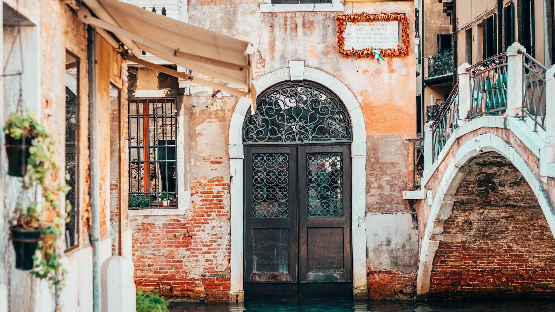 Venice City Break on a Budget - Wholesale Tour Package Venice City Break on a Budget - Wholesale Tour Package