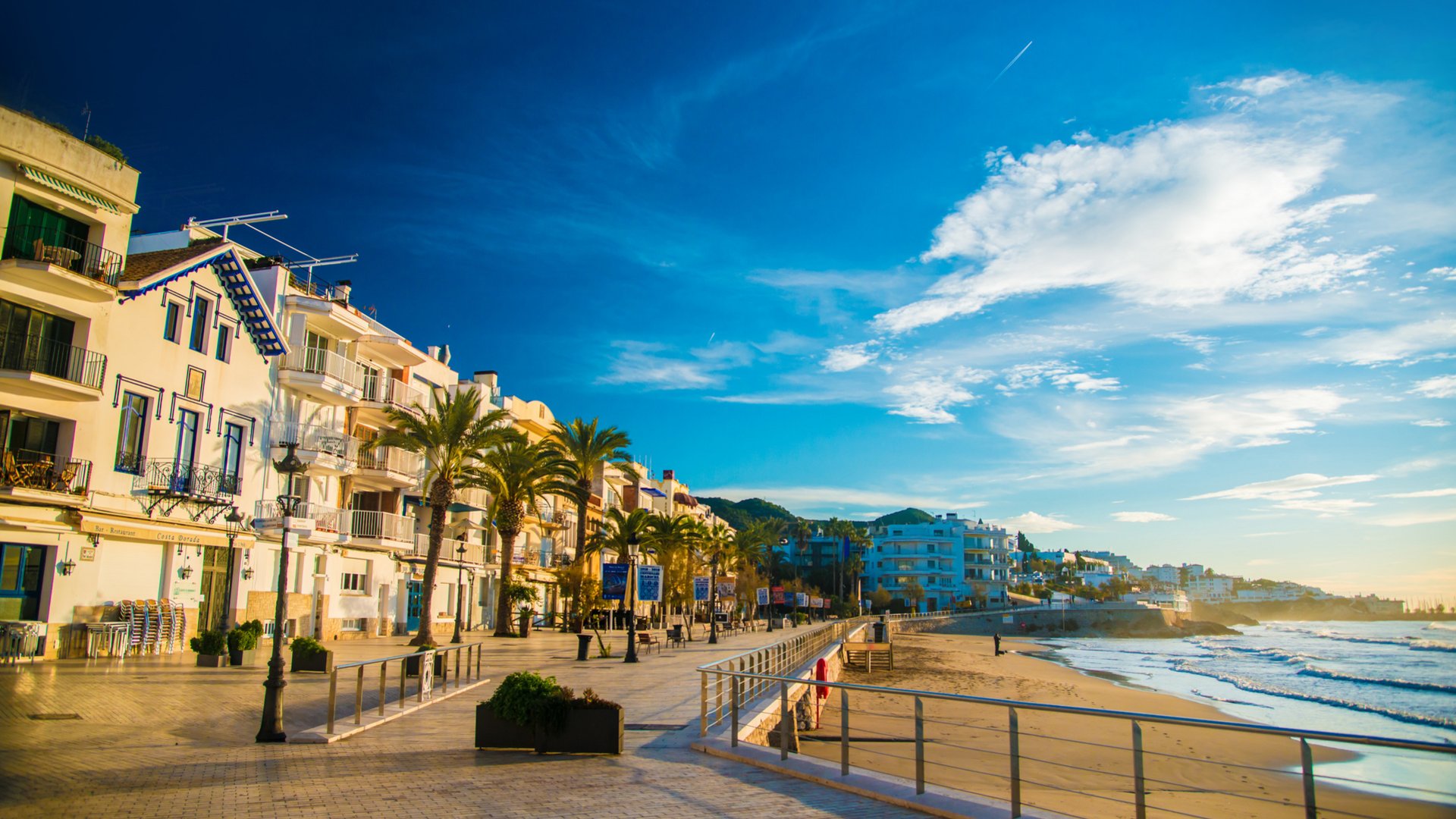 Celebrate Sitges Carnival & Barcelona – 5-Day Catalonia Group Tour