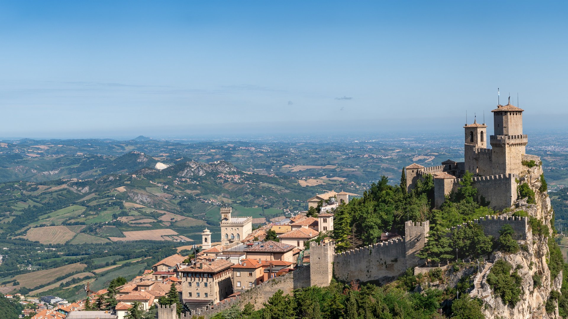 Emilia-Romagna Tours:  Food, Culture, and charming Coastlines