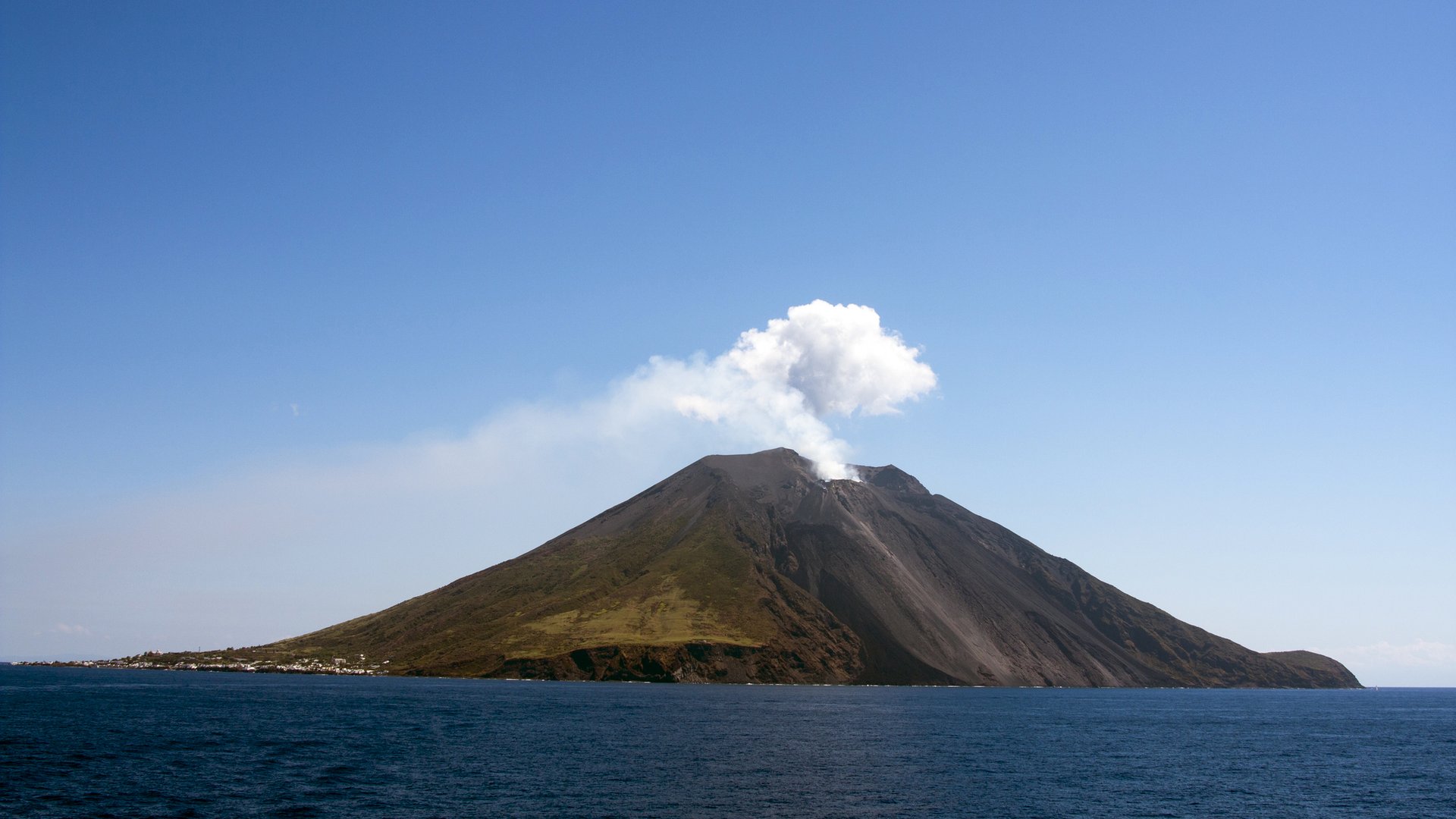 Dance on the Mediterranean Volcanoes