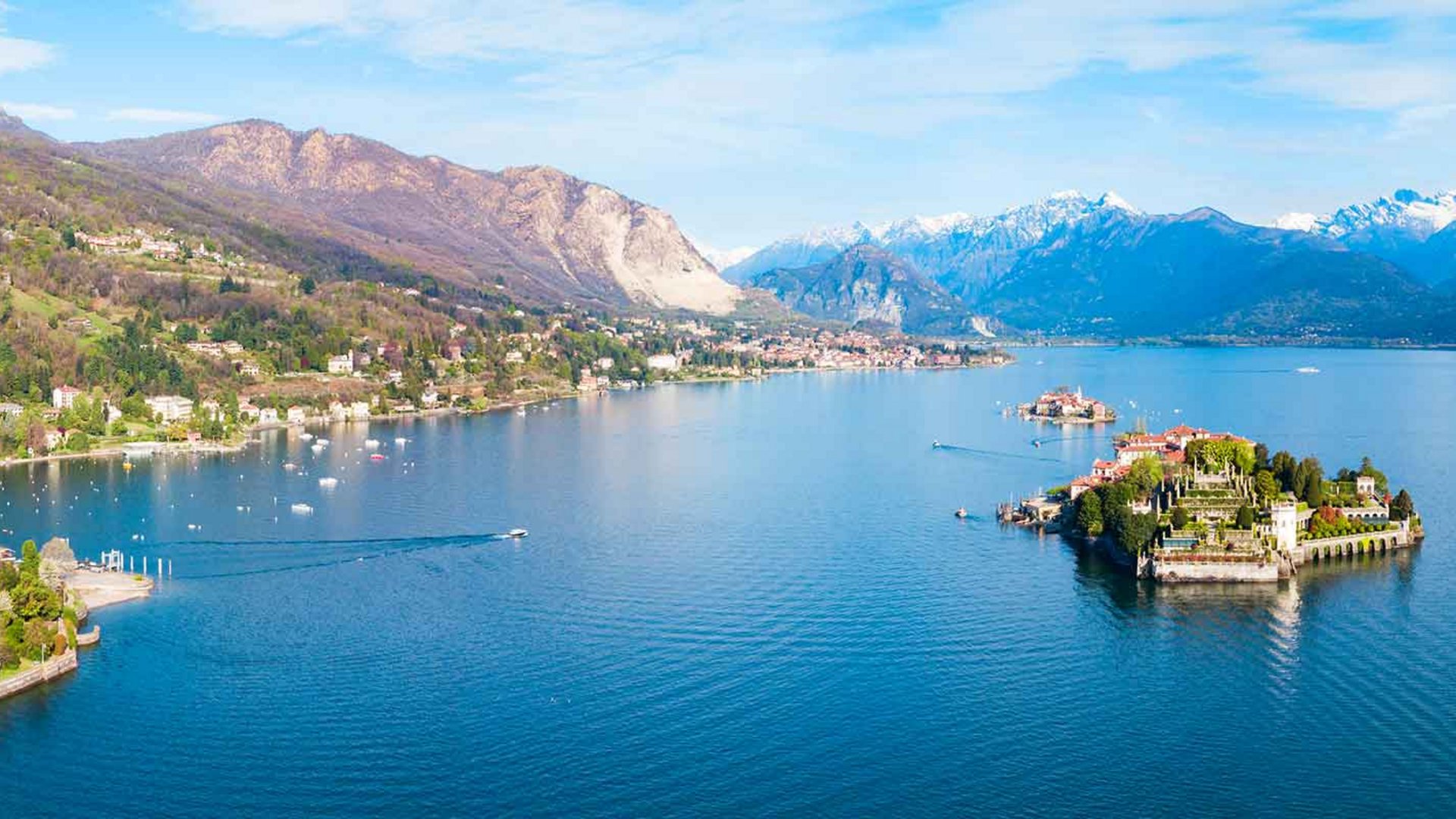 Captivating Italian Lakes Tour | Scenic Boat Trips & Villas