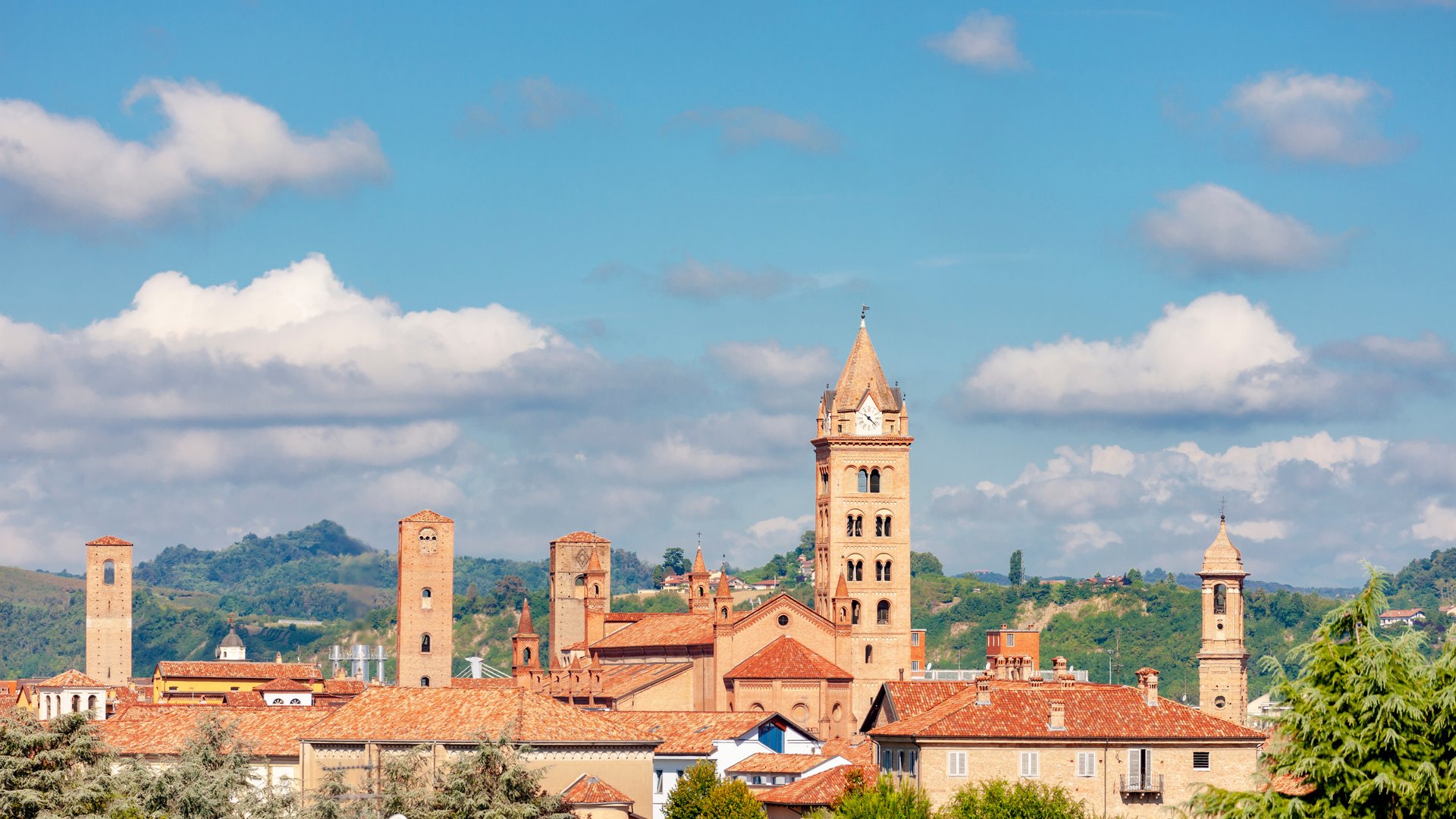 Piedmont Tour: Borghi, Barolo & Barbaresco Wine Adventure Piedmont Tour: Borghi, Barolo & Barbaresco Wine Adventure