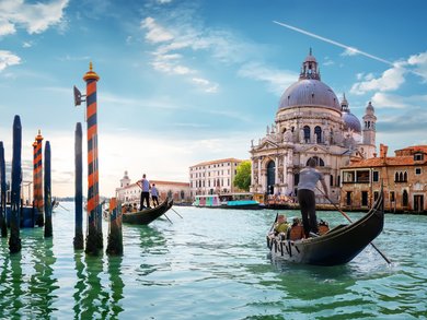 Magnifico Italy Tour: Art Cities, Coastlines & Wine Tasting