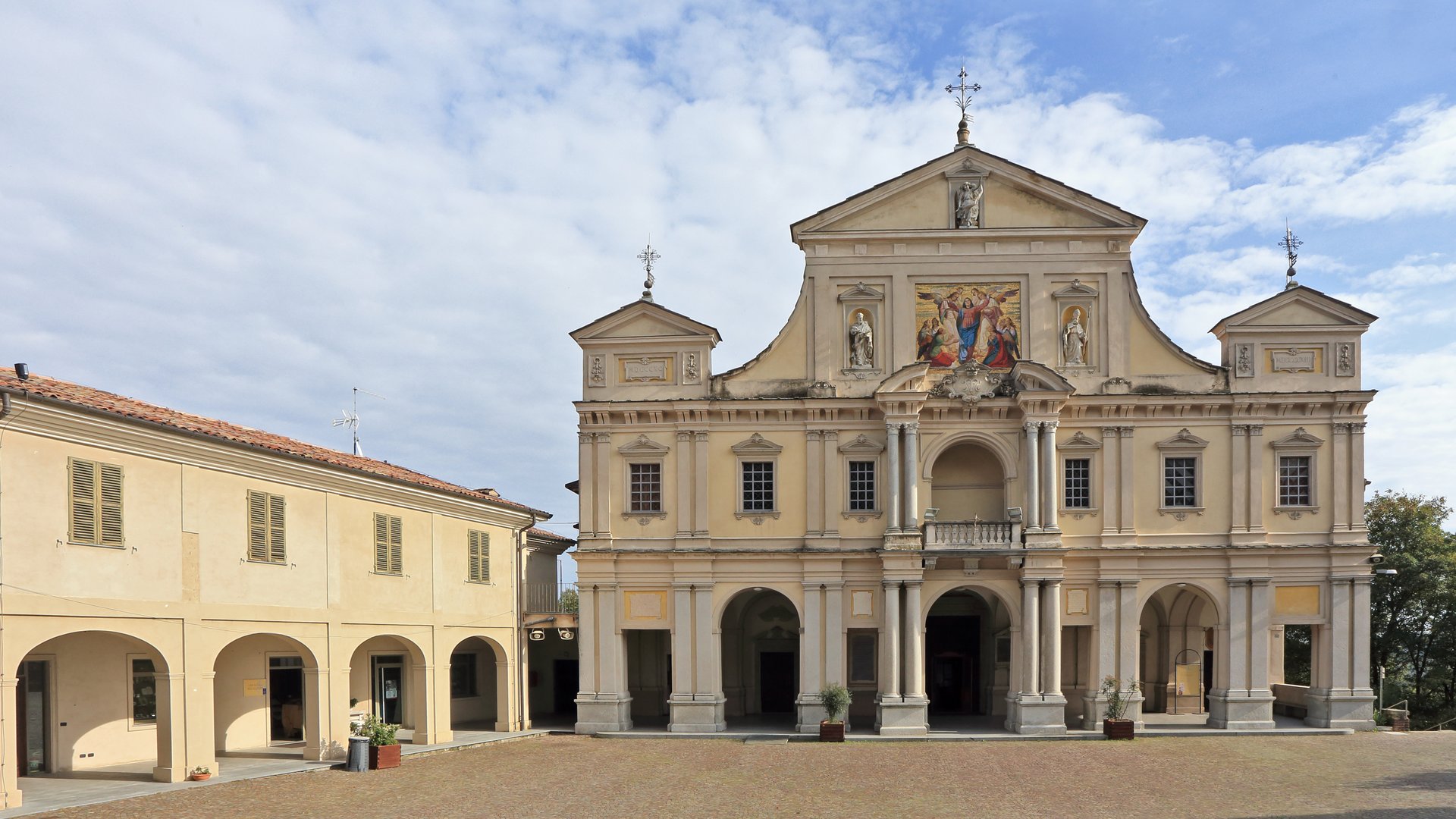 Piedmont Tour: Borghi, Barolo & Barbaresco Wine Adventure