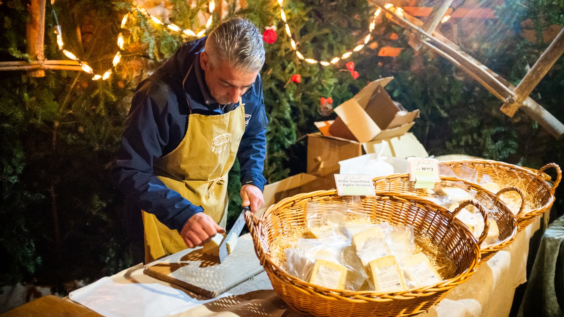 Christmas Markets of Northern Italy | michelangelo.travel