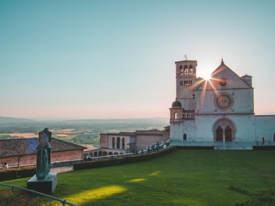 Tour Umbria and Marche: Italy’s Hidden Gems for B2B Group Travel Tour Umbria and Marche: Italy’s Hidden Gems for B2B Group Travel