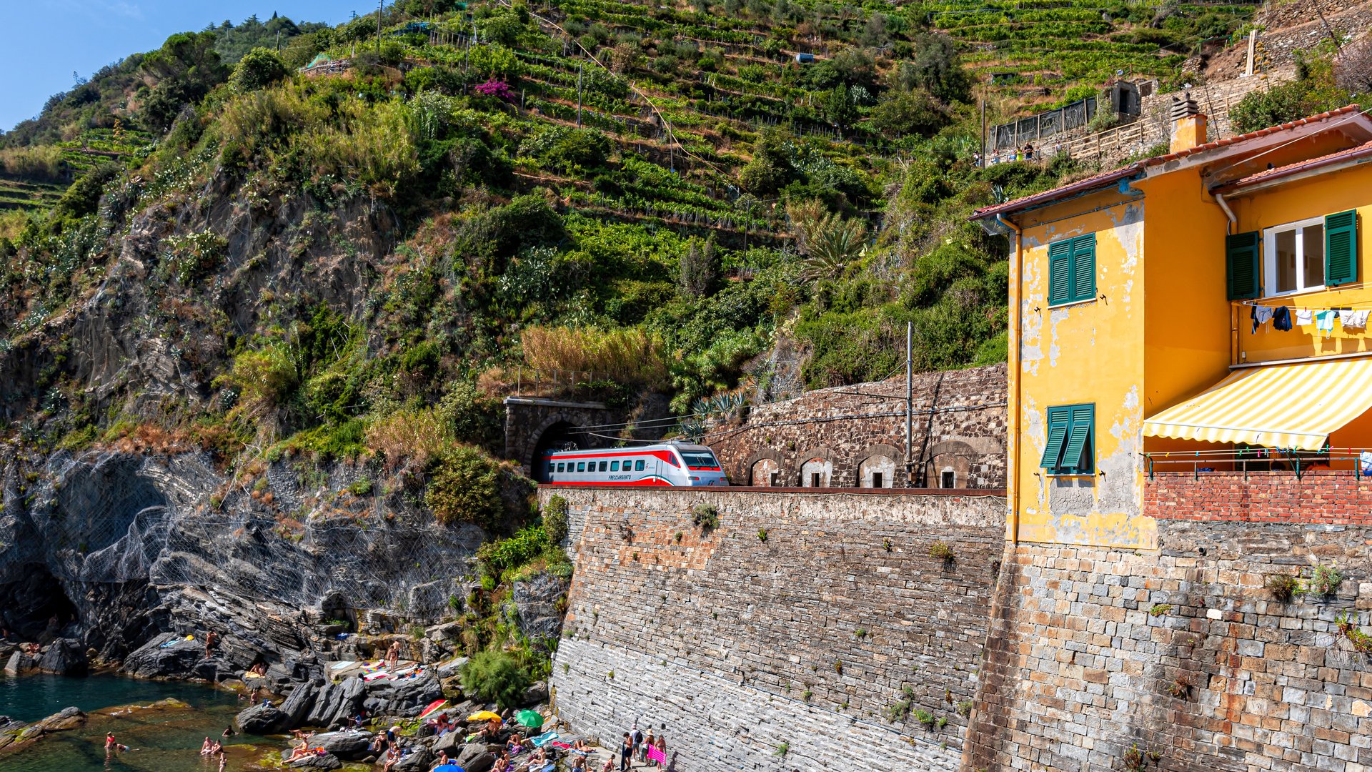 Discover the Mediterranean: Escorted Rail Tours to Italy, Spain, and Beyond