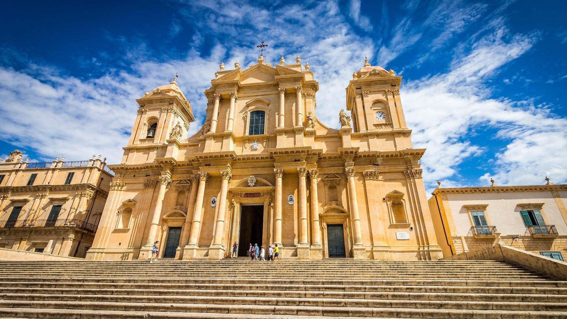 Sicily Tour: Volcanoes, Flavours & Cultural Fusion